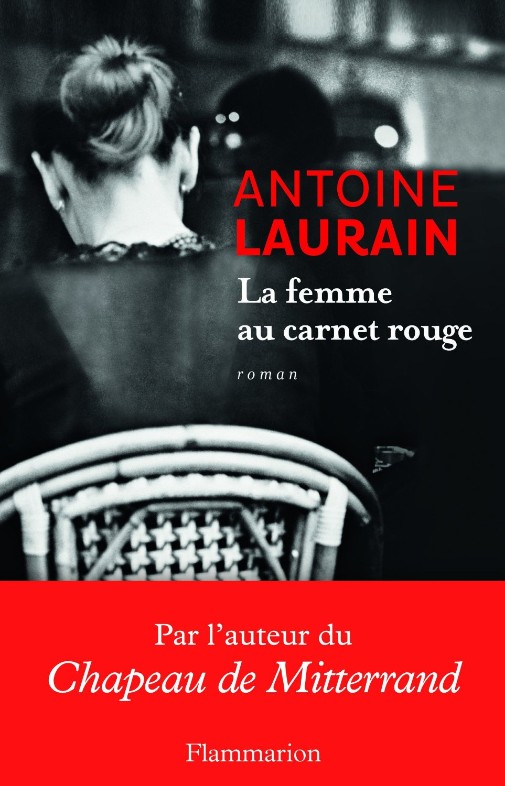 la-femme-au-carnet-rouge-d-antoine-laurain